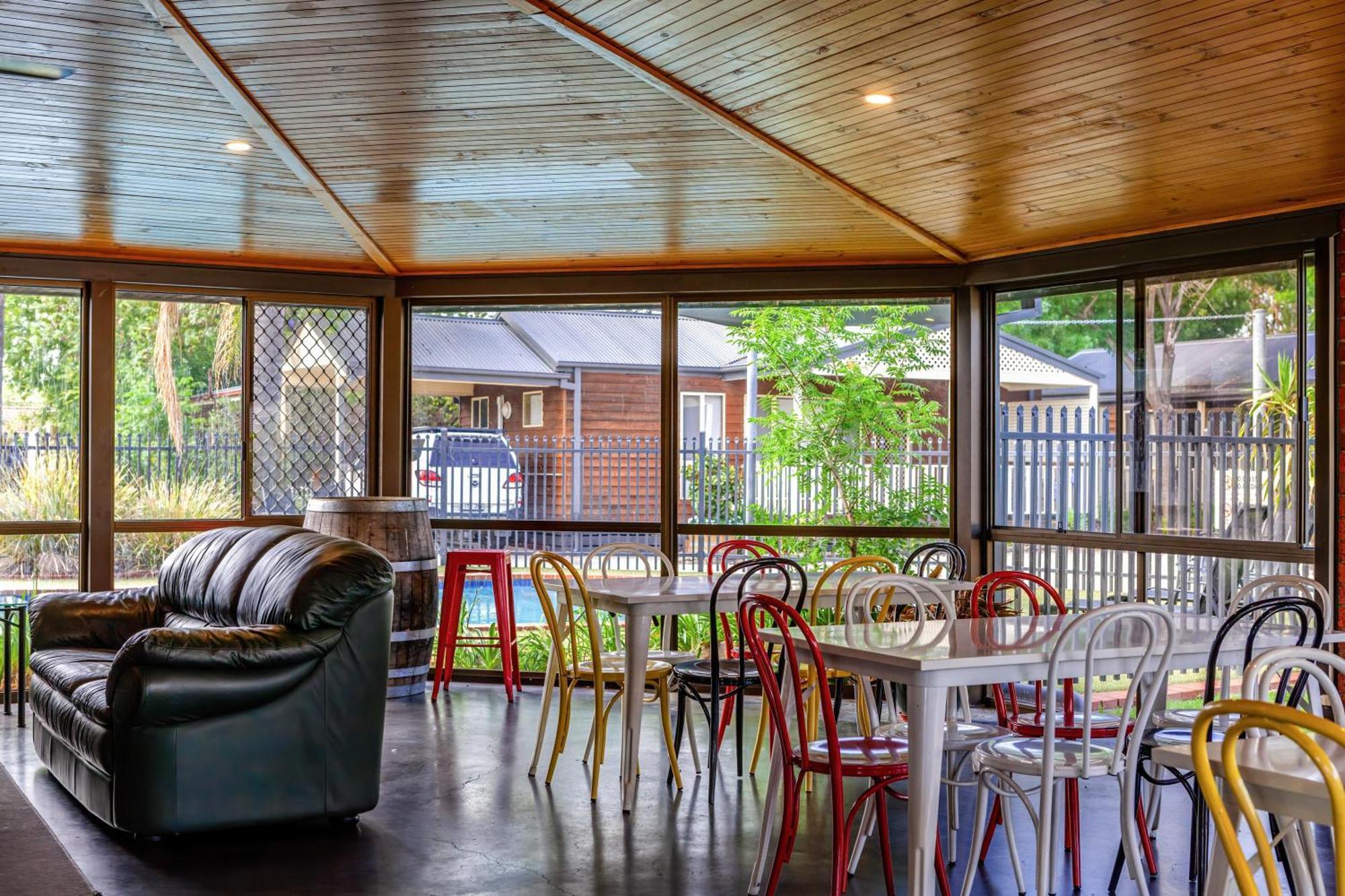 Готель Big4 Albury Tourist Park Екстер'єр фото