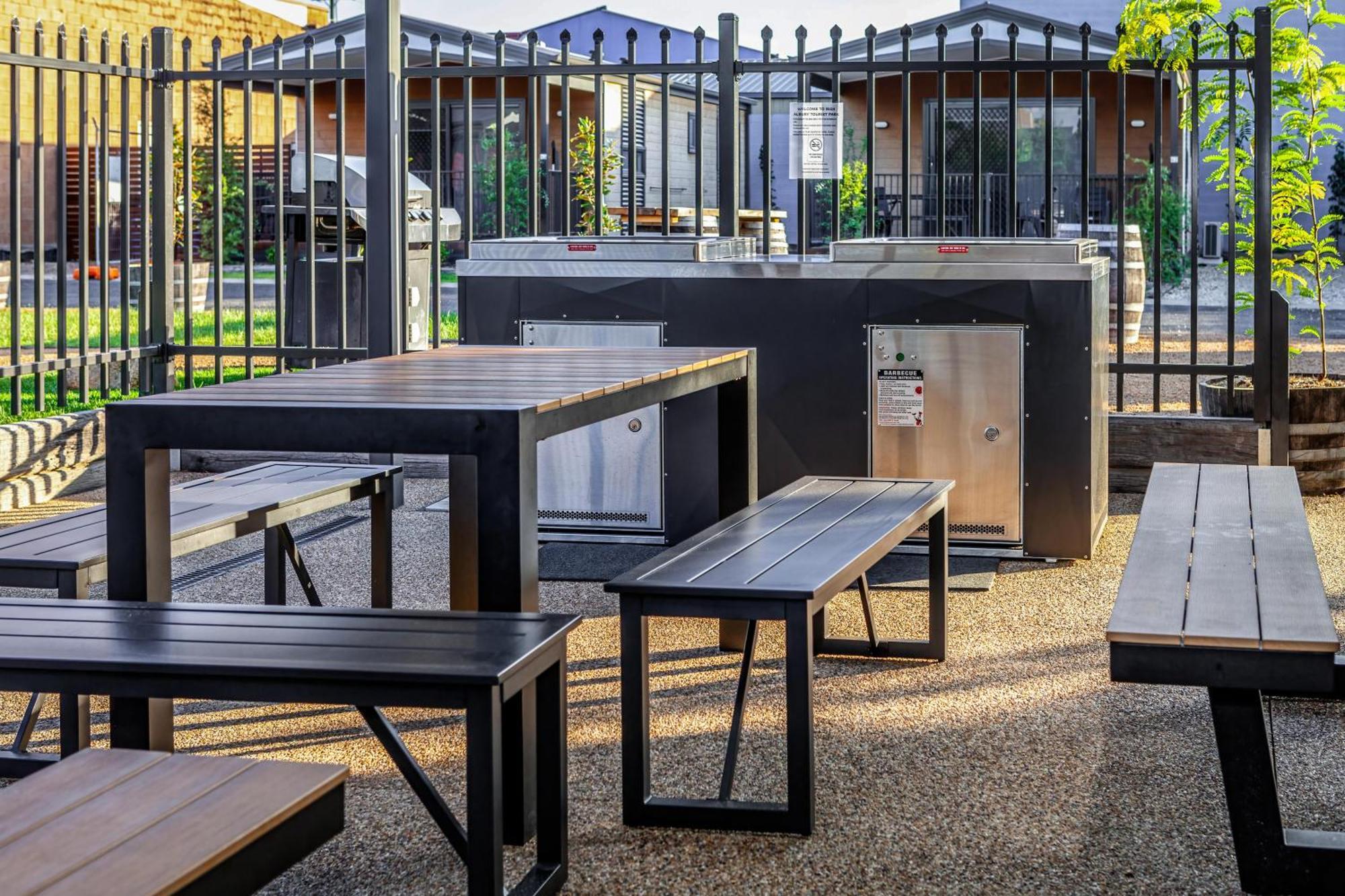 Готель Big4 Albury Tourist Park Екстер'єр фото